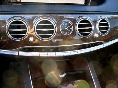 Used 2015 Mercedes-Benz S 550 Sedan image 12