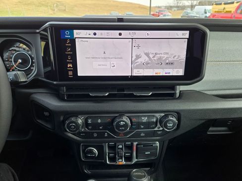 New 2026 Jeep Gladiator Sport image 19