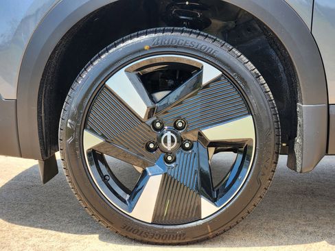 New 2026 Nissan Kicks SR image 10