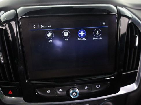 Used 2023 Chevrolet Traverse LT w/ LT Premium Package image 49