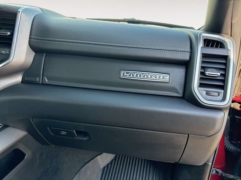 Used 2024 RAM 1500 Laramie AWD/4WD image 25