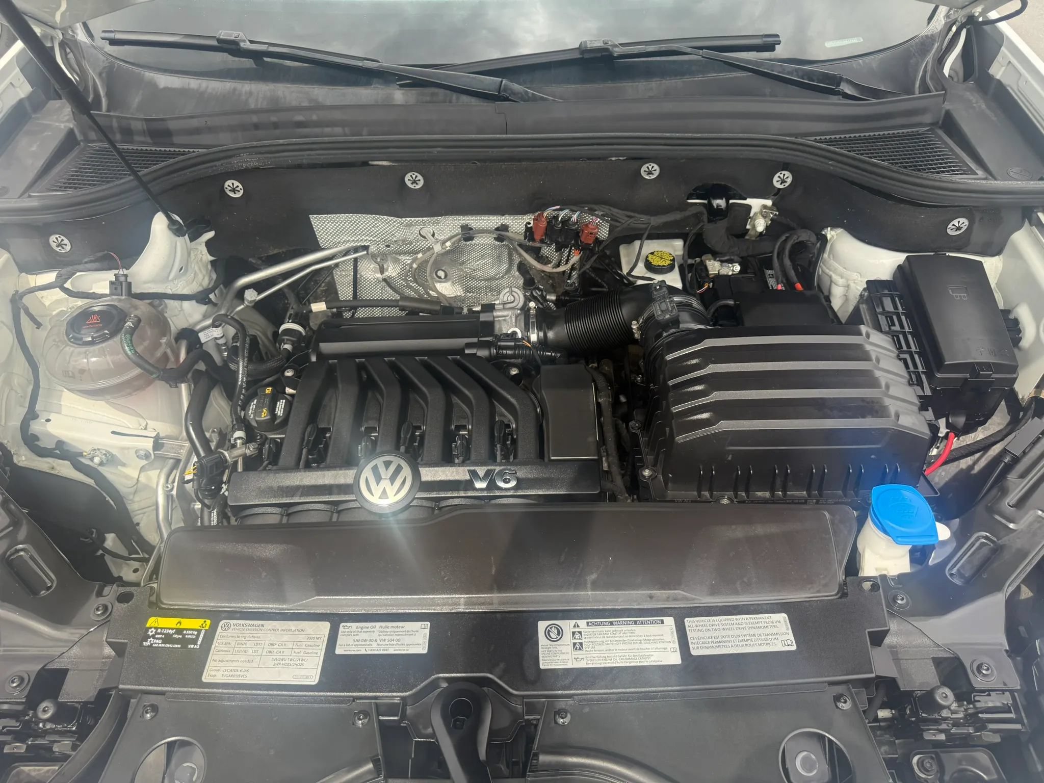 Used 2020 Volkswagen Atlas Cross Sport SE w/ Panoramic Sunroof Package AWD/4WD image 31