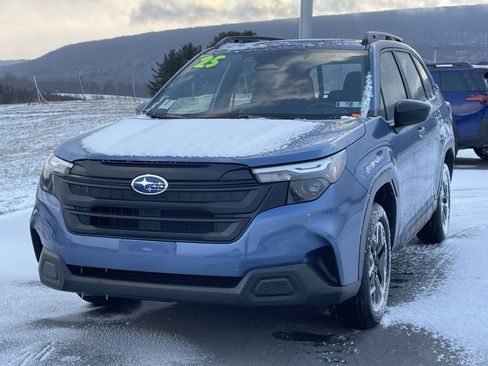 Certified 2025 Subaru Forester Base image 8