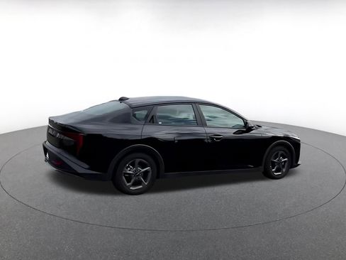 Used 2025 Kia K4 LXS image 14