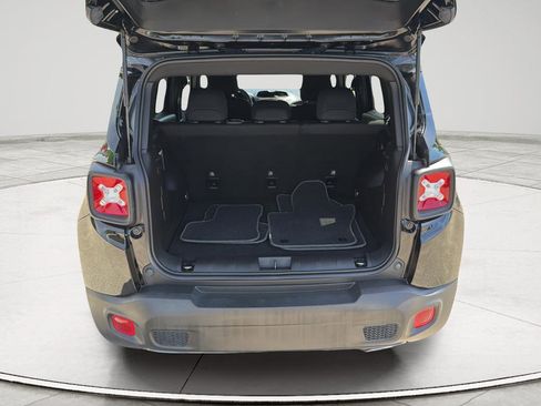 Used 2021 Jeep Renegade Latitude AWD/4WD image 20