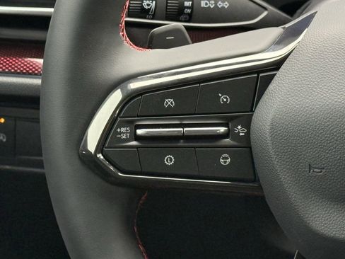 New 2026 Chevrolet Traverse RS image 13