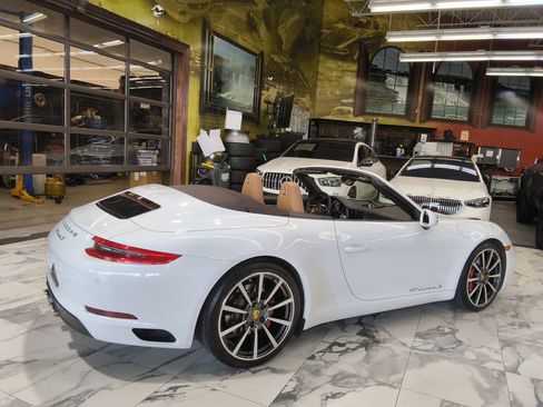 Used 2017 Porsche 911 Carrera S RWD image 5