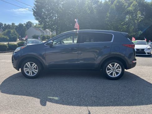 Used 2017 Kia Sportage LX AWD/4WD image 8