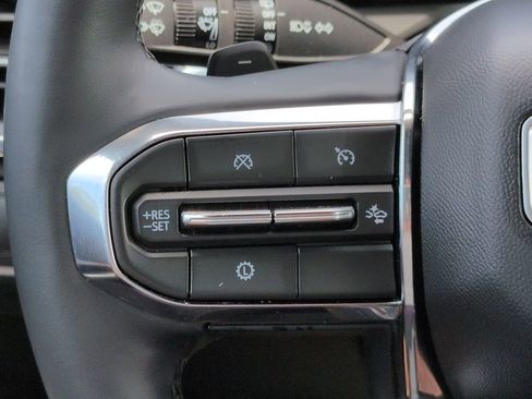 Used 2025 GMC Acadia Elevation FWD image 26