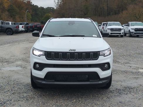 New 2026 Jeep Compass Latitude image 8