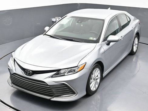 Used 2024 Toyota Camry LE image 40