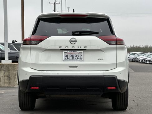 Certified 2024 Nissan Rogue S image 5