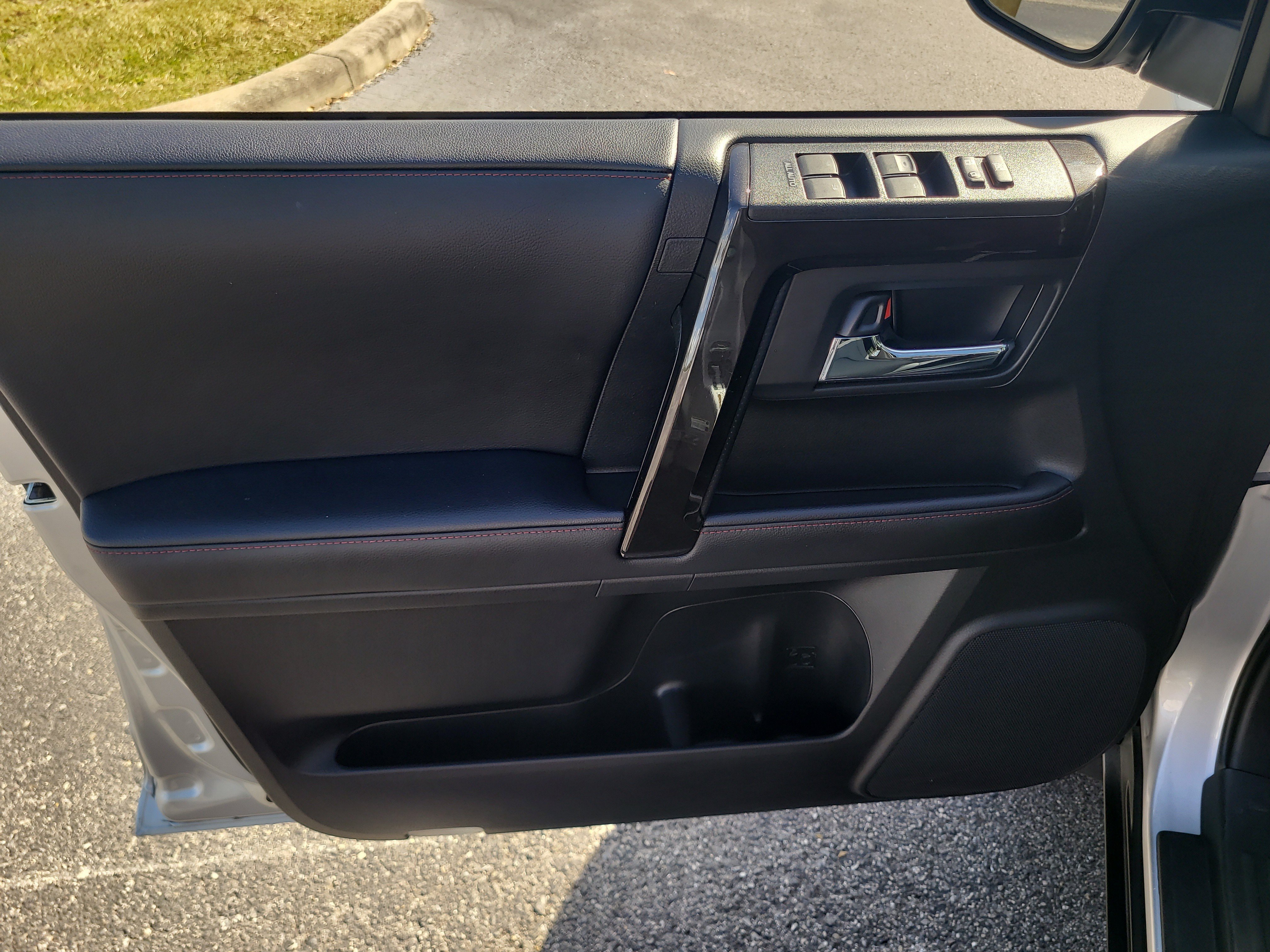 Used 2024 Toyota 4Runner TRD Off-Road Premium w/ Moonroof Package AWD/4WD image 18