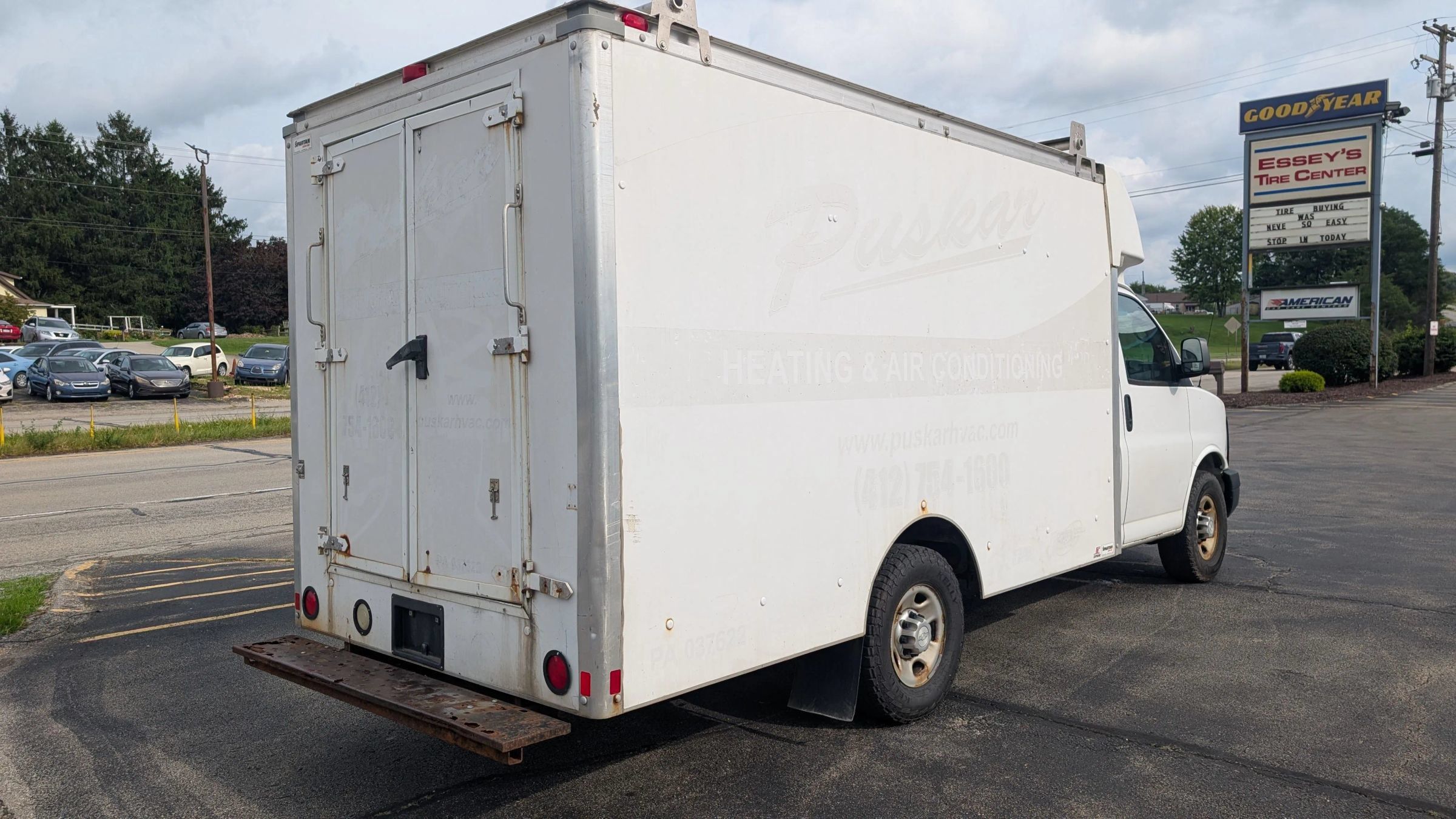 Used 2014 Chevrolet Express 3500 RWD image 5