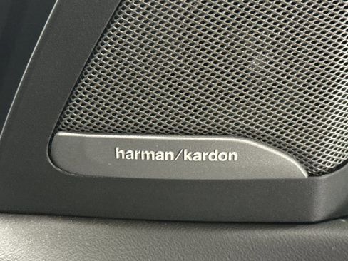 Used 2023 BMW X7 xDrive40i w/ Premium Package image 23