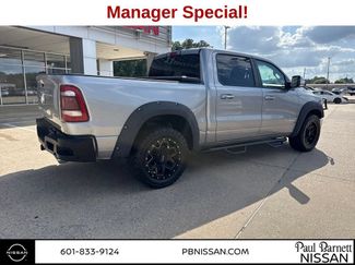 Used 2019 RAM 1500 Laramie AWD/4WD video 3