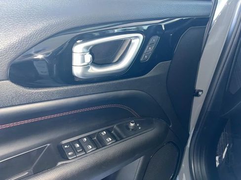 Used 2022 Jeep Compass Trailhawk w/ Trailhawk Elite Group image 29