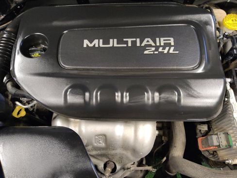 Used 2018 Jeep Cherokee Trailhawk image 30