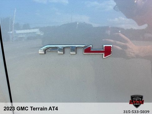 Used 2023 GMC Terrain AT4 w/ LPO, Floor Liner Package AWD/4WD image 38