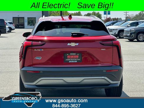 Used 2024 Chevrolet Blazer EV LT AWD/4WD image 8