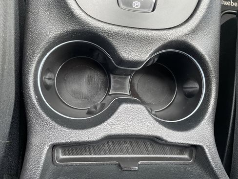 Used 2017 Jeep Cherokee Limited image 57