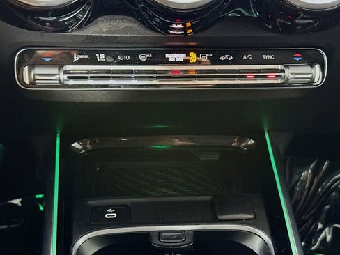 Used 2025 Mercedes-Benz GLB 250 4MATIC w/ Winter Package image 15