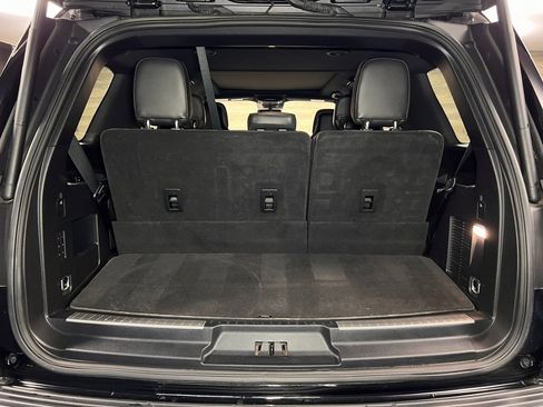 Used 2018 Lincoln Navigator Reserve w/ Technology Package image 25