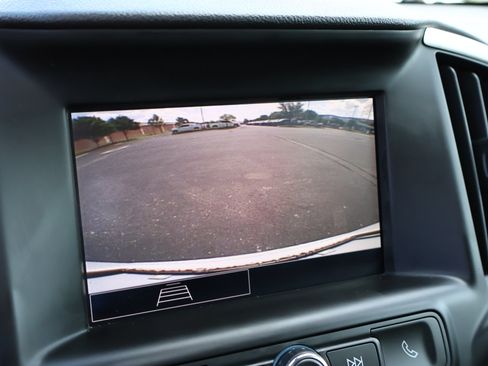 Used 2024 GMC Terrain SLE FWD image 5