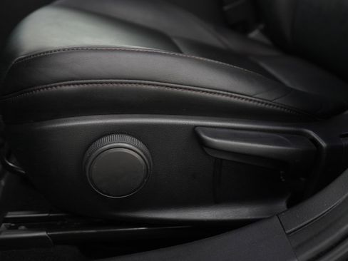 Used 2019 MAZDA MAZDA3 Sedan FWD image 26