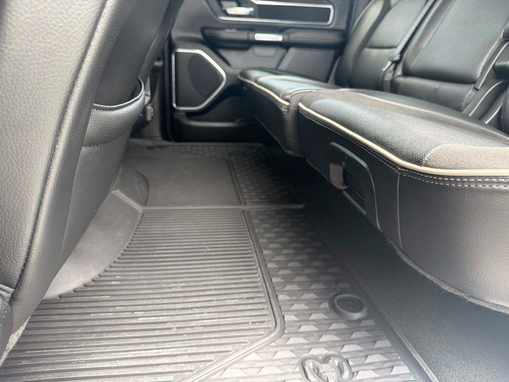 Used 2021 RAM 1500 Laramie AWD/4WD image 18