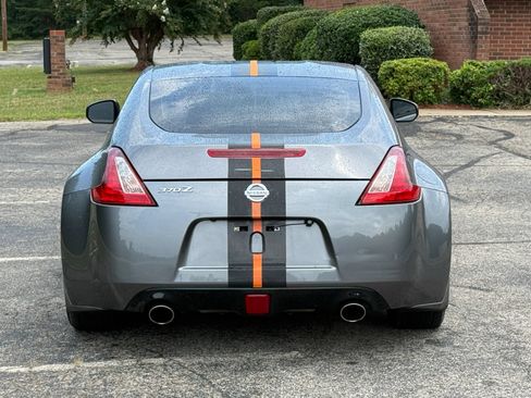 Used 2020 Nissan 370Z Coupe RWD image 4
