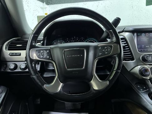 Used 2018 GMC Yukon Denali w/ Open Road Package AWD/4WD image 18