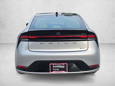 Used 2024 Toyota Prius Limited FWD image 7