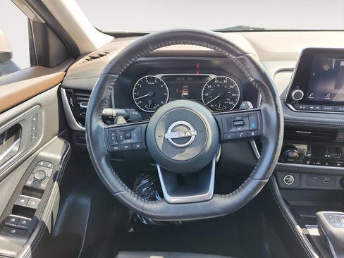 Used 2023 Nissan Rogue SL AWD/4WD image 13