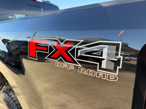 Used 2021 Ford F250 Lariat image 9