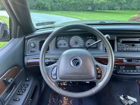Used 2003 Mercury Grand Marquis LS RWD image 21