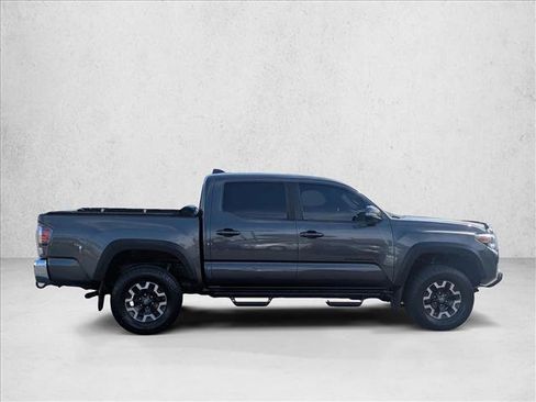 Used 2020 Toyota Tacoma TRD Off-Road AWD/4WD image 4