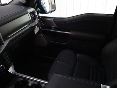New 2025 Ford F150 Platinum w/ FX4 Off-Road Package image 28