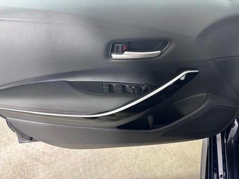 Used 2025 Toyota Corolla XSE FWD image 18