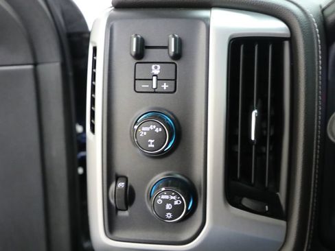 Used 2017 GMC Sierra 1500 SLT w/ SLT Premium Package AWD/4WD image 7