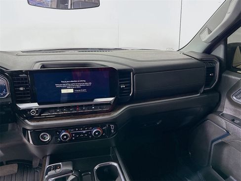 Used 2024 GMC Sierra 1500 Elevation image 20