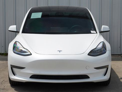 Used 2021 Tesla Model 3 Standard Range Plus image 45