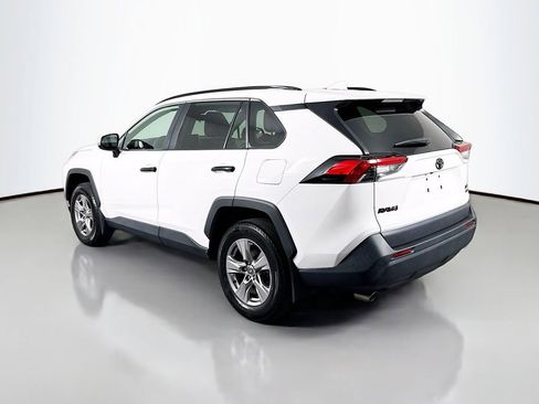 Used 2023 Toyota RAV4 XLE w/ Convenience Package image 5