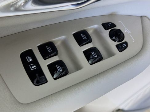 Certified 2026 Volvo XC90 T8 Ultra w/ Protection Package Premier AWD/4WD image 18