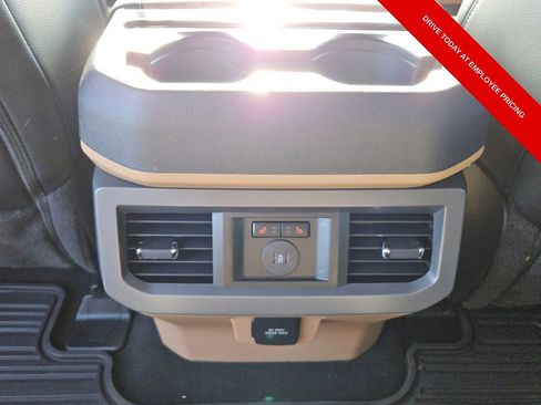 New 2026 Ford F250 Lariat w/ Chrome Package AWD/4WD image 8