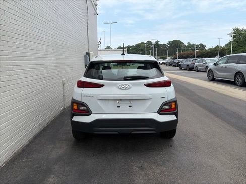 Used 2021 Hyundai Kona SE AWD/4WD image 3