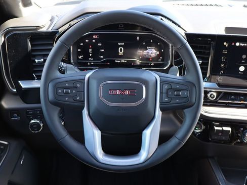 Used 2025 GMC Sierra 1500 SLT w/ SLT Premium Plus Package image 22