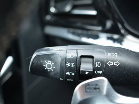 Used 2022 Kia Niro EX w/ Cold Weather Package image 28