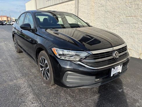 Used 2024 Volkswagen Jetta S FWD image 3