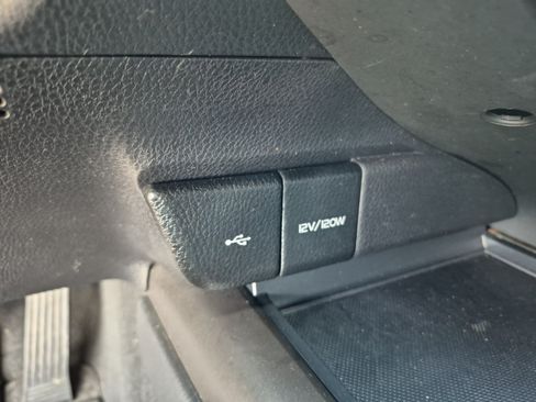 Used 2023 Toyota Camry SE FWD image 13